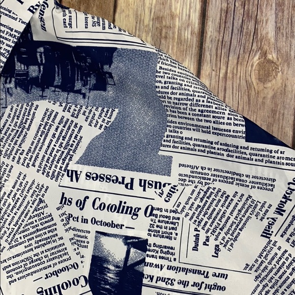 Newspaper Media Statement Shirt L - Picture 5 of 5